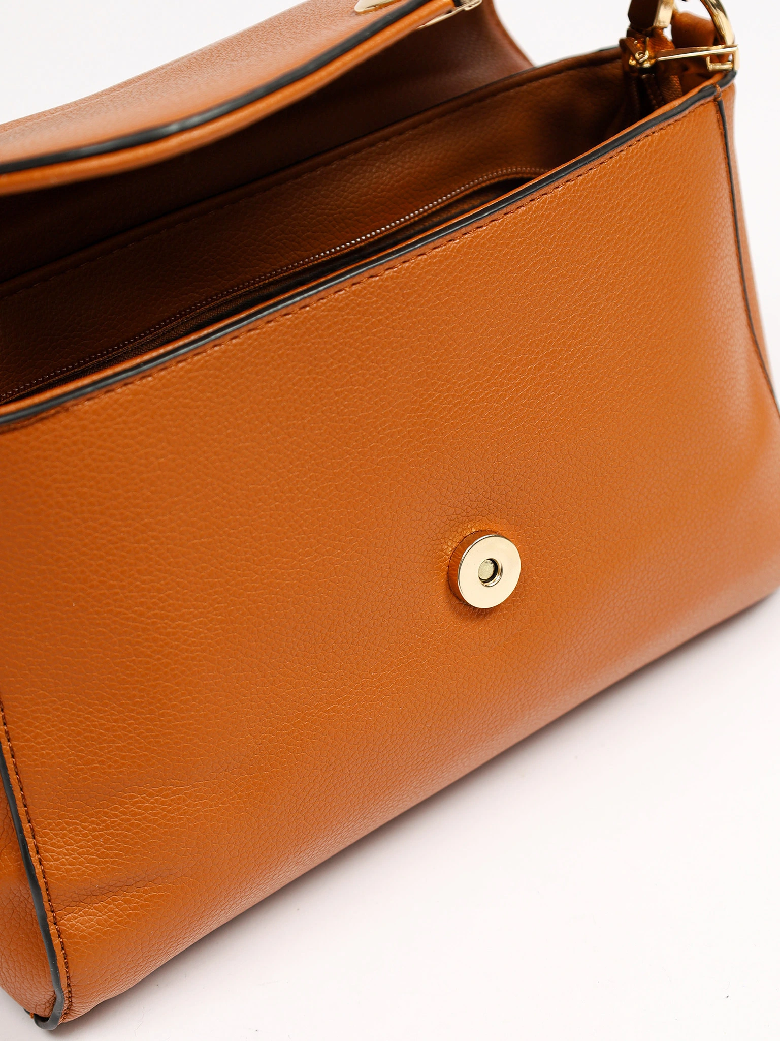 Сумка-кроссбоди с декоративной пряжкой в ассортименте